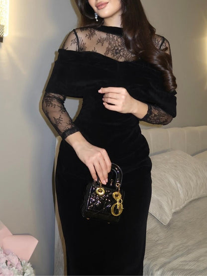 Velmora – elegancka sukienka z koronką